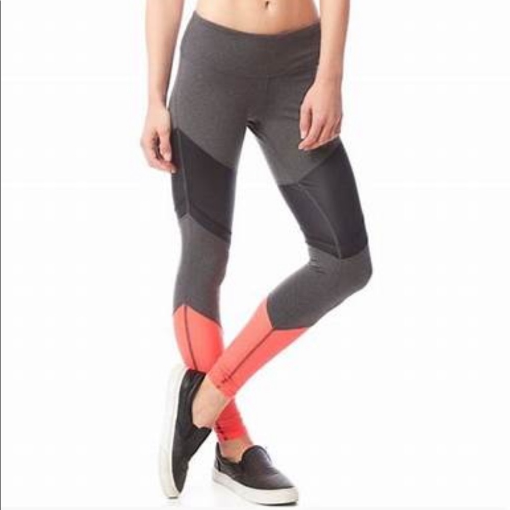 Alo yoga Sheila color block leggings